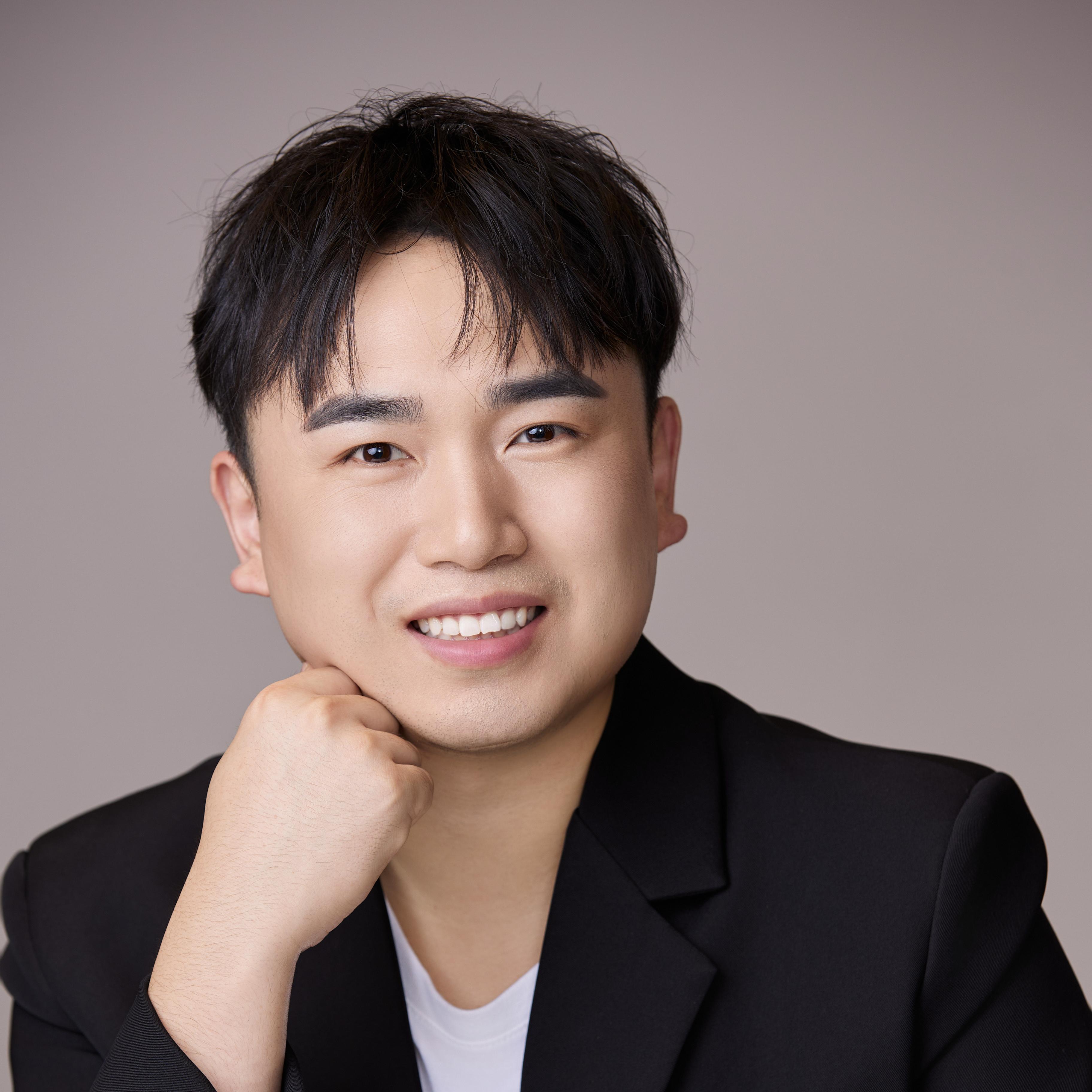 杨建华头像